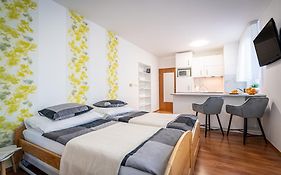 Apartment Komin